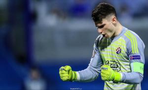 Le portier de 26 ans serait la piste n°1 du club nordiste.
