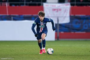 Adil Aouchiche va quitter le PSG.