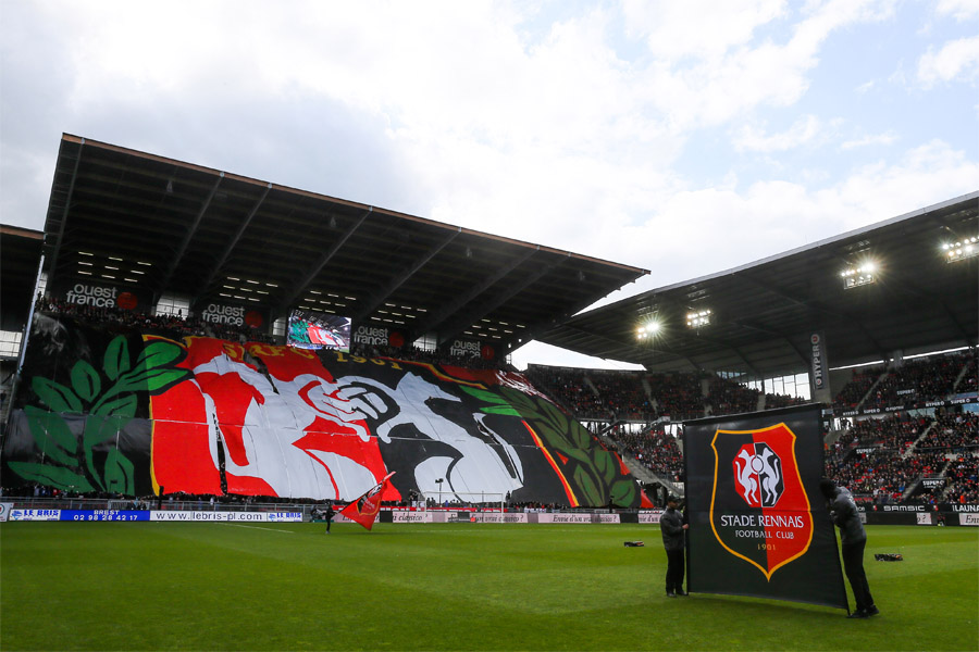 Le Stade Rennais s'intéresse à Simon Gustafson.