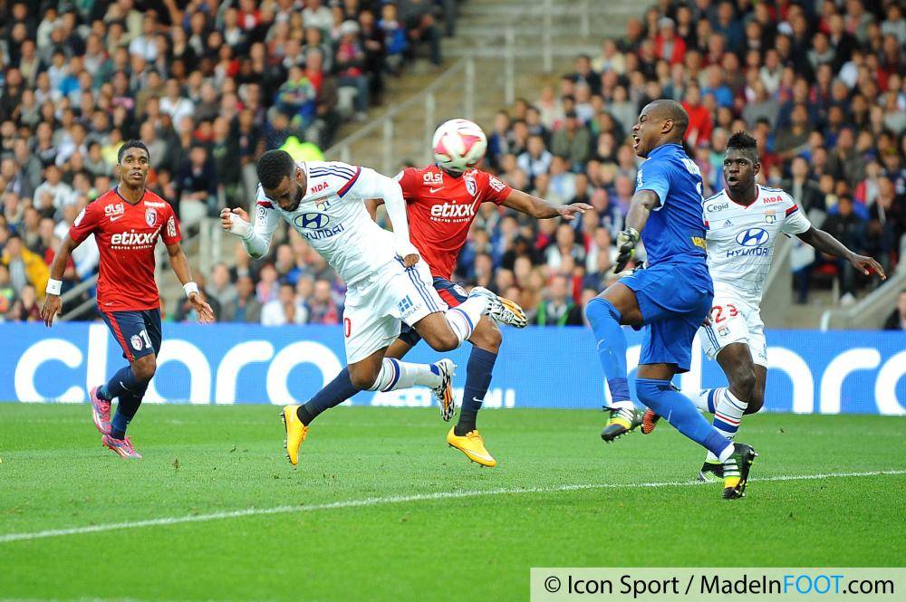 Lacazette et l'OL briguent une première victoire à domicile, ce samedi (17h), face à Lille