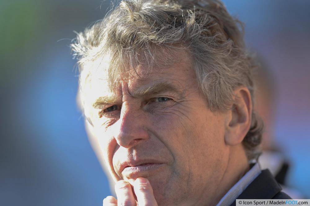 Christian Gourcuff face aux sirènes de la Ligue 1