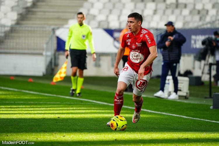 Mercato - Un latéral gauche familier de la Ligue 1 dans le viseur du LOSC