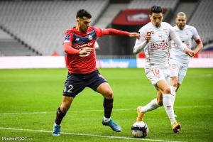 Zeki Çelik, le défenseur latéral droit du Lille OSC.
