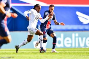 Renato Sanches au duel avec Neymar