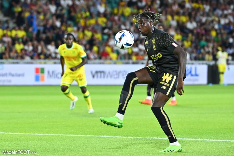 Ligue 1 - LOSC - ESTAC : auteur de son meilleur match avec les Dogues, Mohamed Bayo refuse de parler de déclic