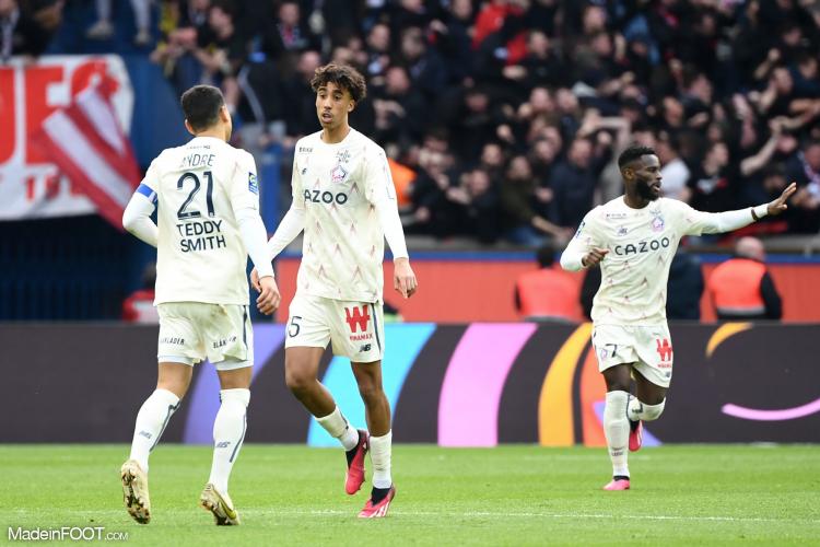 Mercato - Un géant européen serait intéressé par le recrutement de Leny Yoro