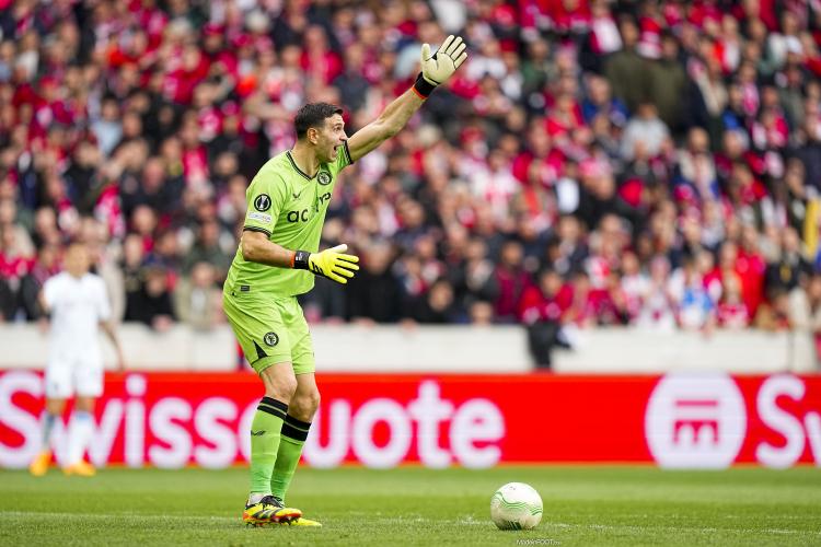 LOSC - Bruno Genesio est tombé sous le charme d'Emiliano Martinez