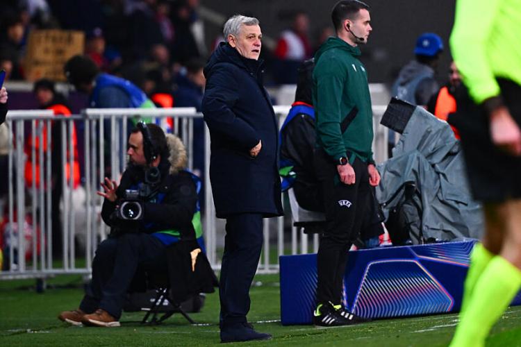 LOSC - Bruno Genesio lâche une énorme annonce sur Gaëtan Perrin avant le match face à l'Etoile Rouge de Belgrade