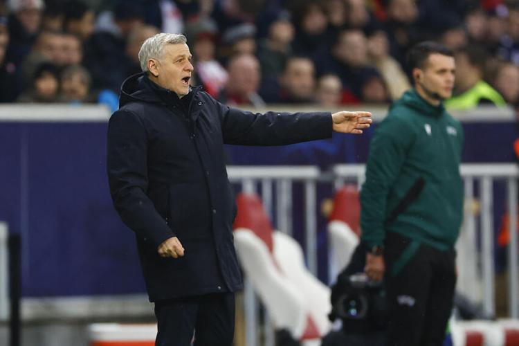 LOSC - Bruno Genesio soulagé pour Ngal'ayel Mukau et confirme le retour d'un Lillois face au FC Lorient