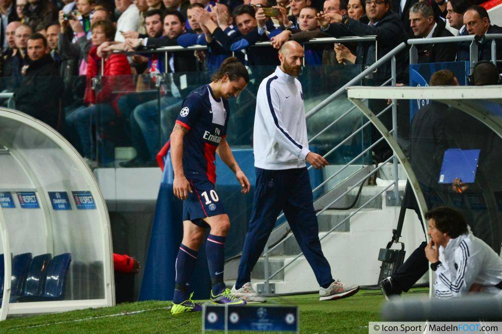 L'actualité footballistique de ce mercredi après-midi 22 Octobre 2014 a été marquée par la possible intervention chirurgicale d'Ibrahimovic